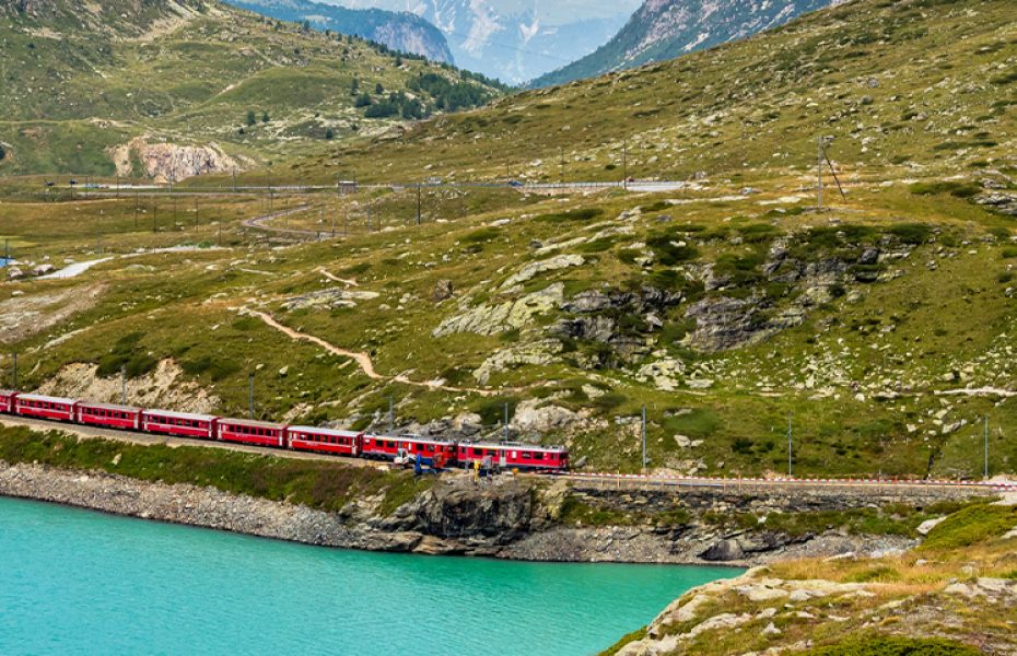 Rail Journeys: 4 Destinations for the Perfect Rail Experience